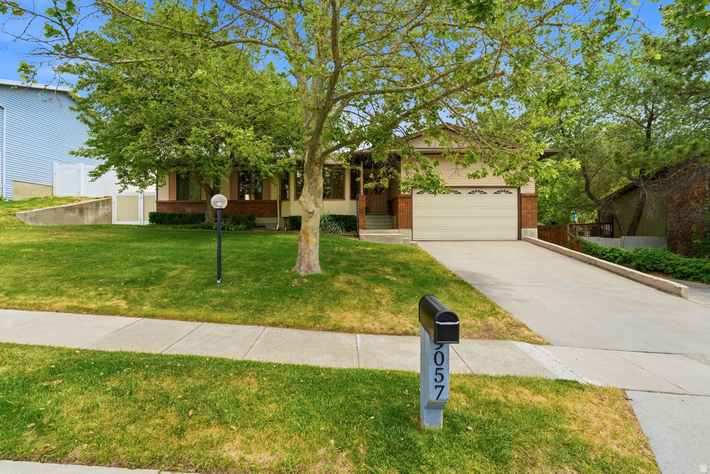 9057 S Cherbourg Pl, Sandy, UT 84093, Sandy